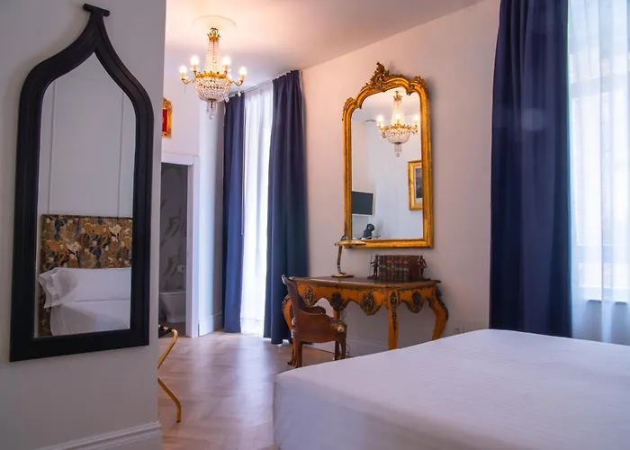 Pries Homes La Casa Azul